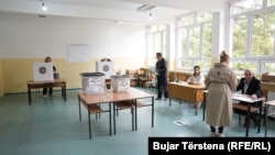 Glasanje u Zvečanu, 12. oktobar 2025.