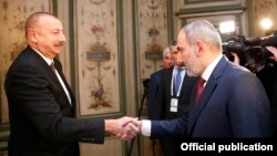 Nikol Pashinian și Ilham Aliyev în 2020, în Germania.