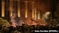 4 ოქტომბრის ღამე, ორბელიანის მოედნის მიმდებარე ტერიტორია