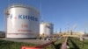 Reuters: НПЗ у Ленінградській області РФ зупинив найбільшу установку після удару дронів, ремонт триватиме місяць