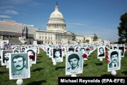 Washington, 2019 - Activiștii au arătat pozele unora dintre prizonerii politici executați în 1988.