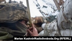 За повідомленням, під час обстрілів застосовувалися, зокрема, міномети калібру 120 мм і 82 мм, артилерія калібру 152мм і 122 мм, гранатомети